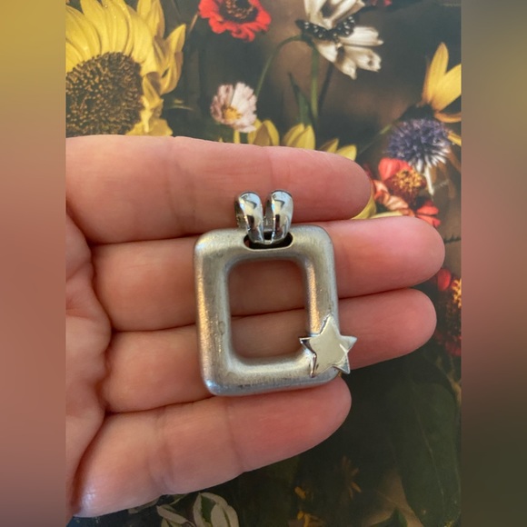 Gorgeous Sterling Silver Statement Piece Pendant - Picture 6 of 12